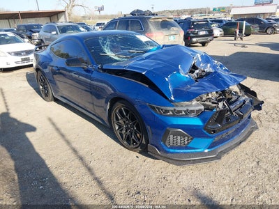 FORD MUSTANG 2024