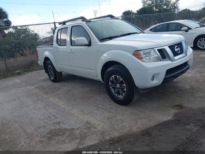 NISSAN FRONTIER 2014