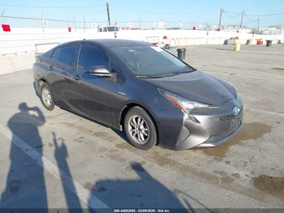 TOYOTA PRIUS 2016