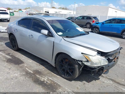 NISSAN MAXIMA 2012
