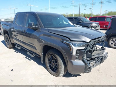TOYOTA TUNDRA 2025