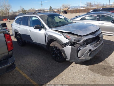 SUBARU OUTBACK 2024