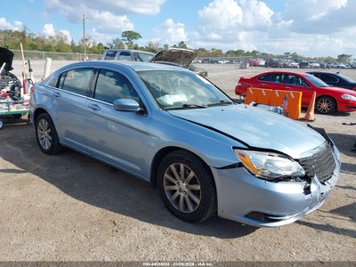 CHRYSLER 200 2012