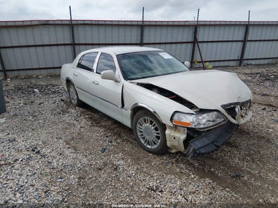LINCOLN TOWN CAR 2006