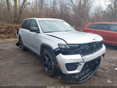 JEEP GRAND CHEROKEE 2024