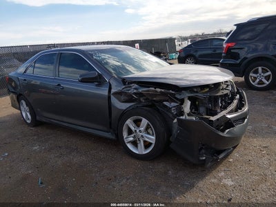 TOYOTA CAMRY 2013