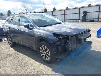 SUBARU OUTBACK 2025