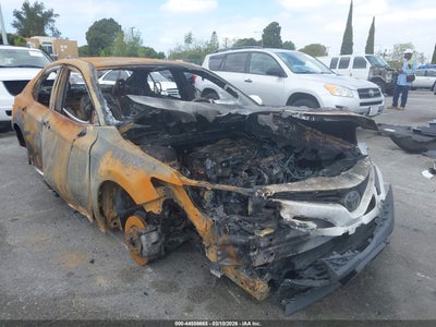 TOYOTA CAMRY 2020