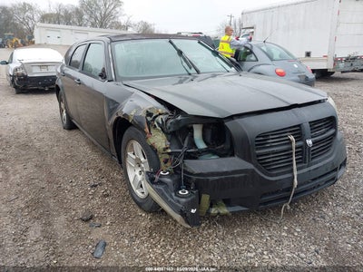 DODGE MAGNUM 2005