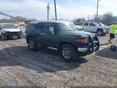 TOYOTA FJ CRUISER 2013
