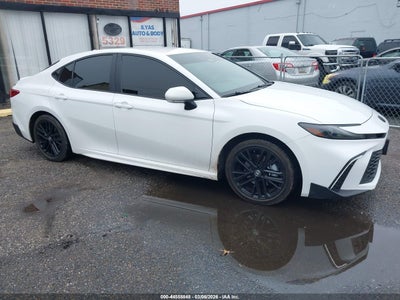 TOYOTA CAMRY 2025