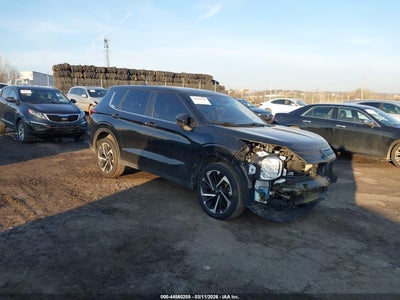 MITSUBISHI OUTLANDER 2023