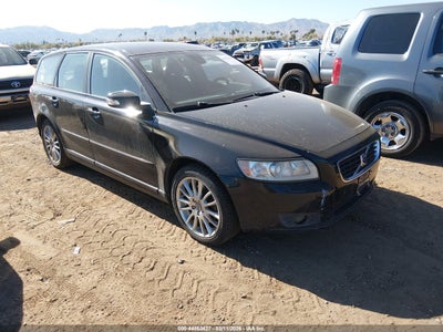 VOLVO V50 2010