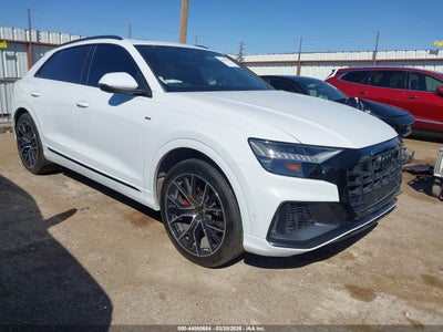 AUDI Q8 2023