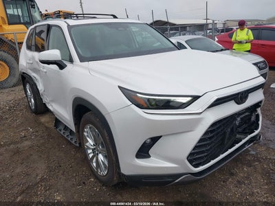 TOYOTA GRAND HIGHLANDER 2026
