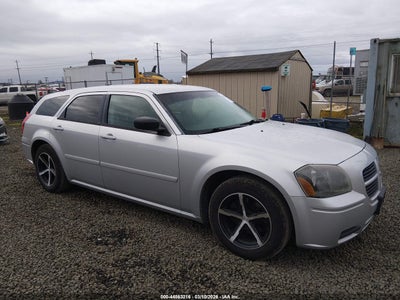 DODGE MAGNUM 2005