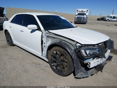 CHRYSLER 300 2019