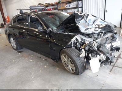INFINITI Q40 2015