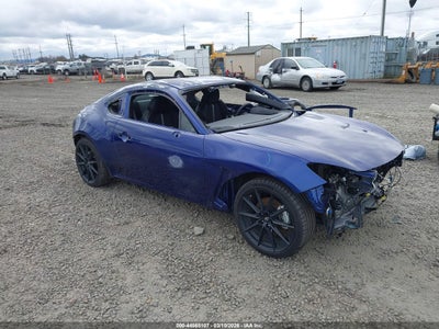 TOYOTA GR86 2025