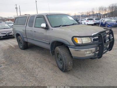 TOYOTA TUNDRA 2001