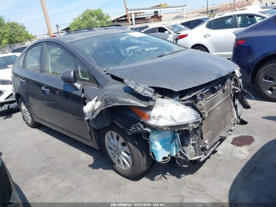 TOYOTA PRIUS PLUG-IN 2013