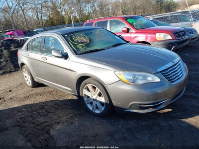 CHRYSLER 200 2013