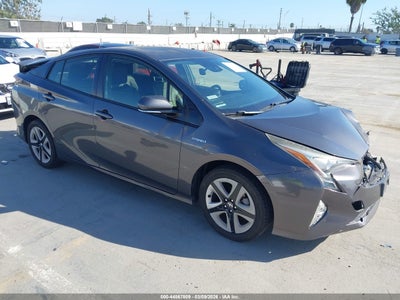 TOYOTA PRIUS 2016