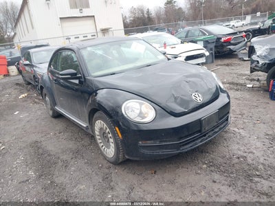 VOLKSWAGEN BEETLE 2013