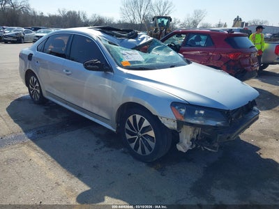 VOLKSWAGEN PASSAT 2012