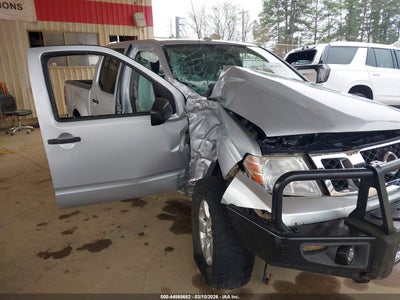 NISSAN FRONTIER 2012