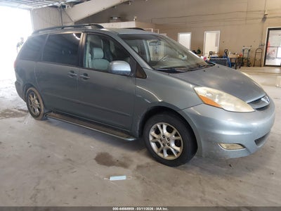 TOYOTA SIENNA 2006