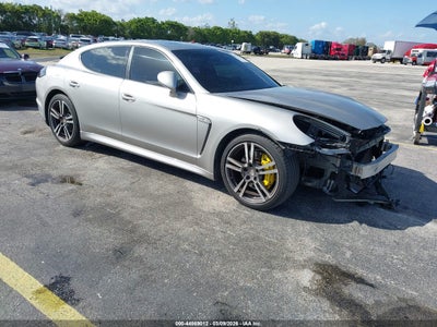 PORSCHE PANAMERA 2012
