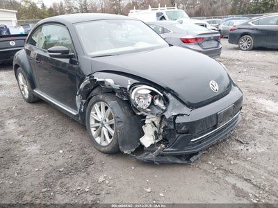 VOLKSWAGEN BEETLE 2017