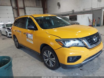 NISSAN PATHFINDER 2017