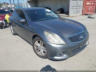 INFINITI G37 2013