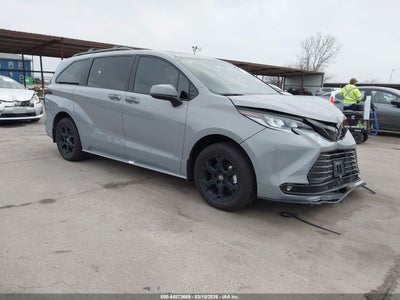 TOYOTA SIENNA 2026