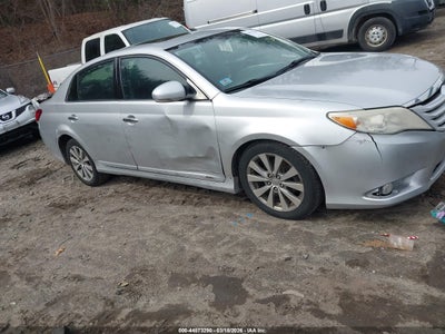 TOYOTA AVALON 2011