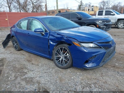 TOYOTA CAMRY 2023
