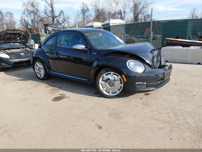 VOLKSWAGEN BEETLE 2013