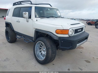 TOYOTA FJ CRUISER 2010