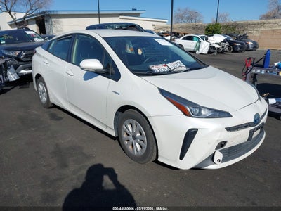 TOYOTA PRIUS 2019