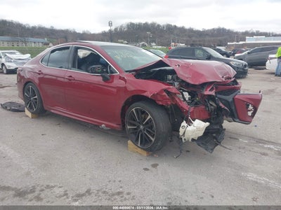 TOYOTA CAMRY 2018