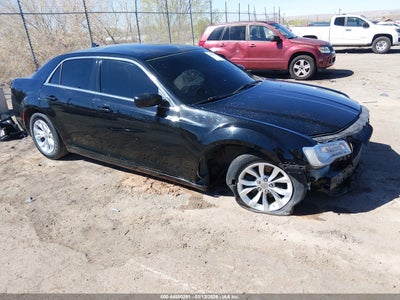 CHRYSLER 300 2015