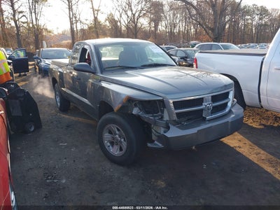 RAM DAKOTA 2011