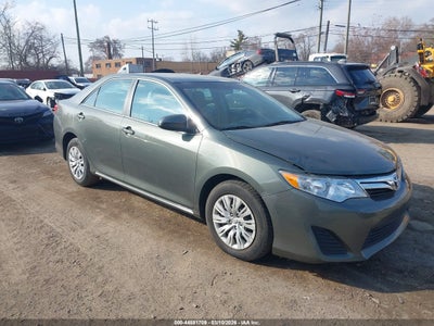 TOYOTA CAMRY 2013