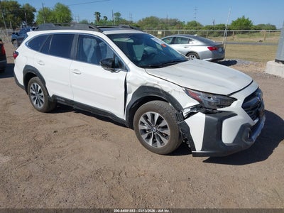 SUBARU OUTBACK 2025