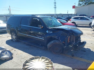 CADILLAC ESCALADE ESV 2010