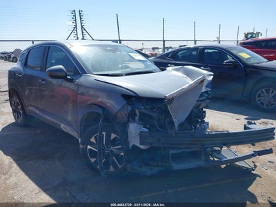NISSAN KICKS 2025