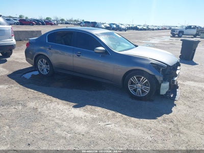 INFINITI Q40 2015