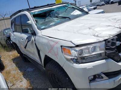 TOYOTA LAND CRUISER 2016